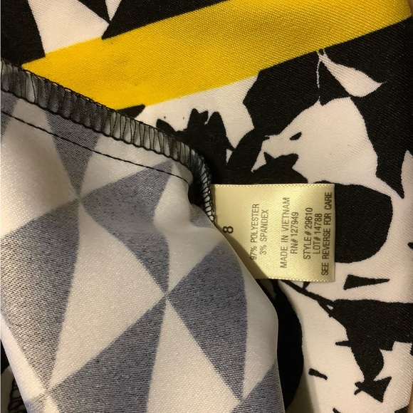 Emma & Michele Black & Yellow Daisy Dress NWT size 8 - Picture 9 of 12